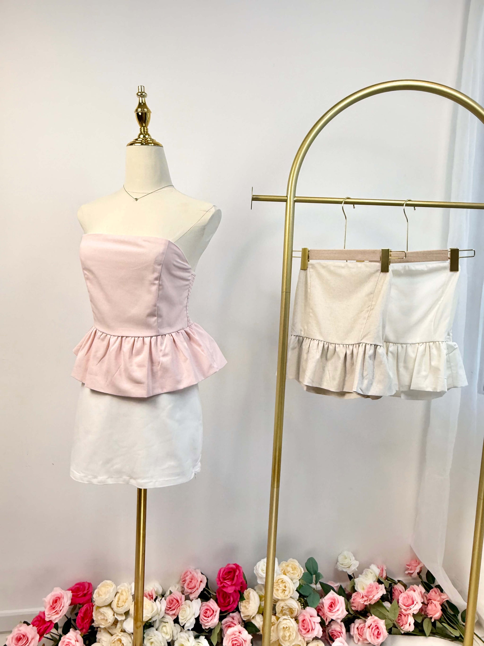 Ruffle Hem Linen Tube Top
