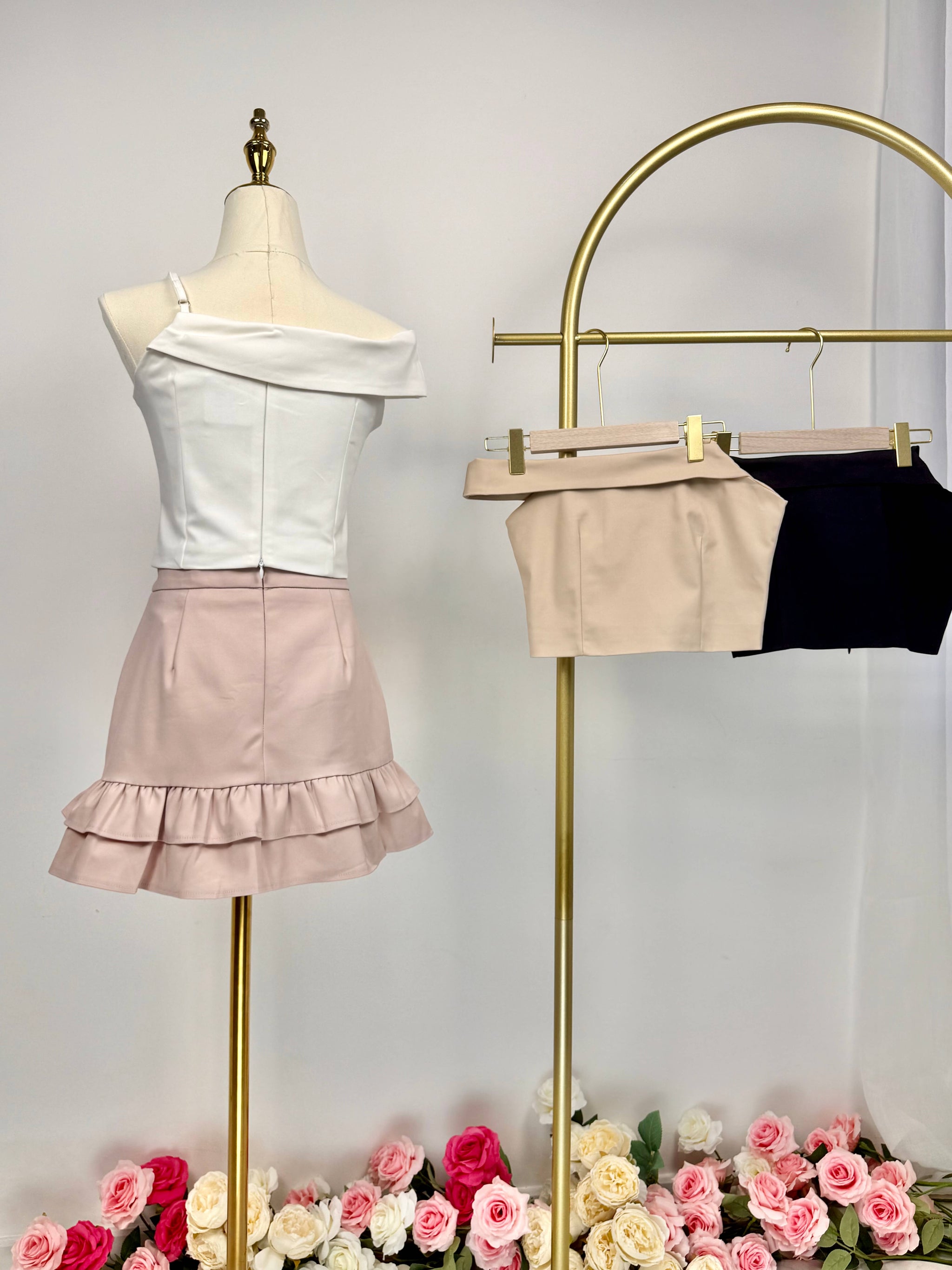 Asymmetric Off-Shoulder Contour Top