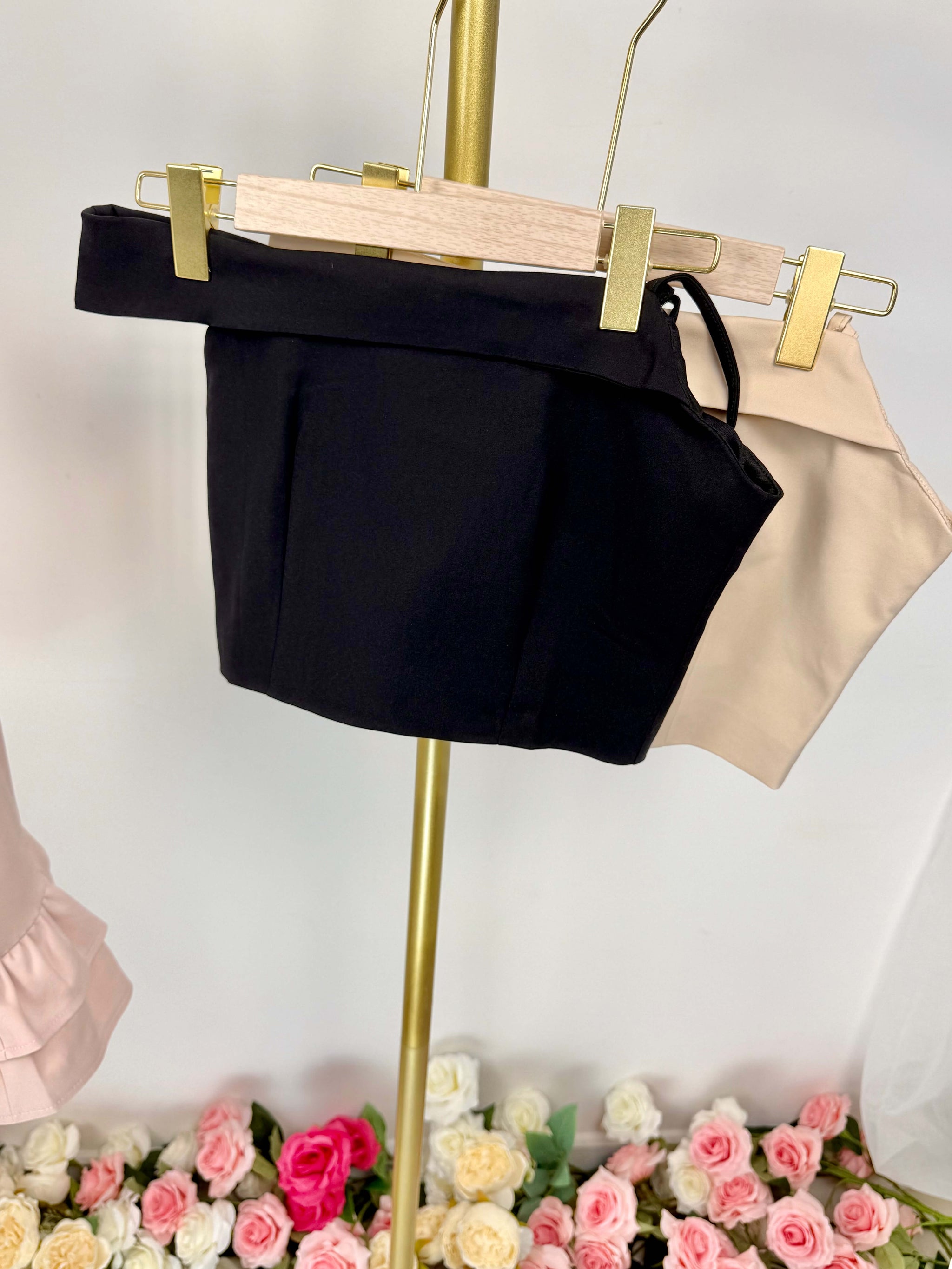 Asymmetric Off-Shoulder Contour Top