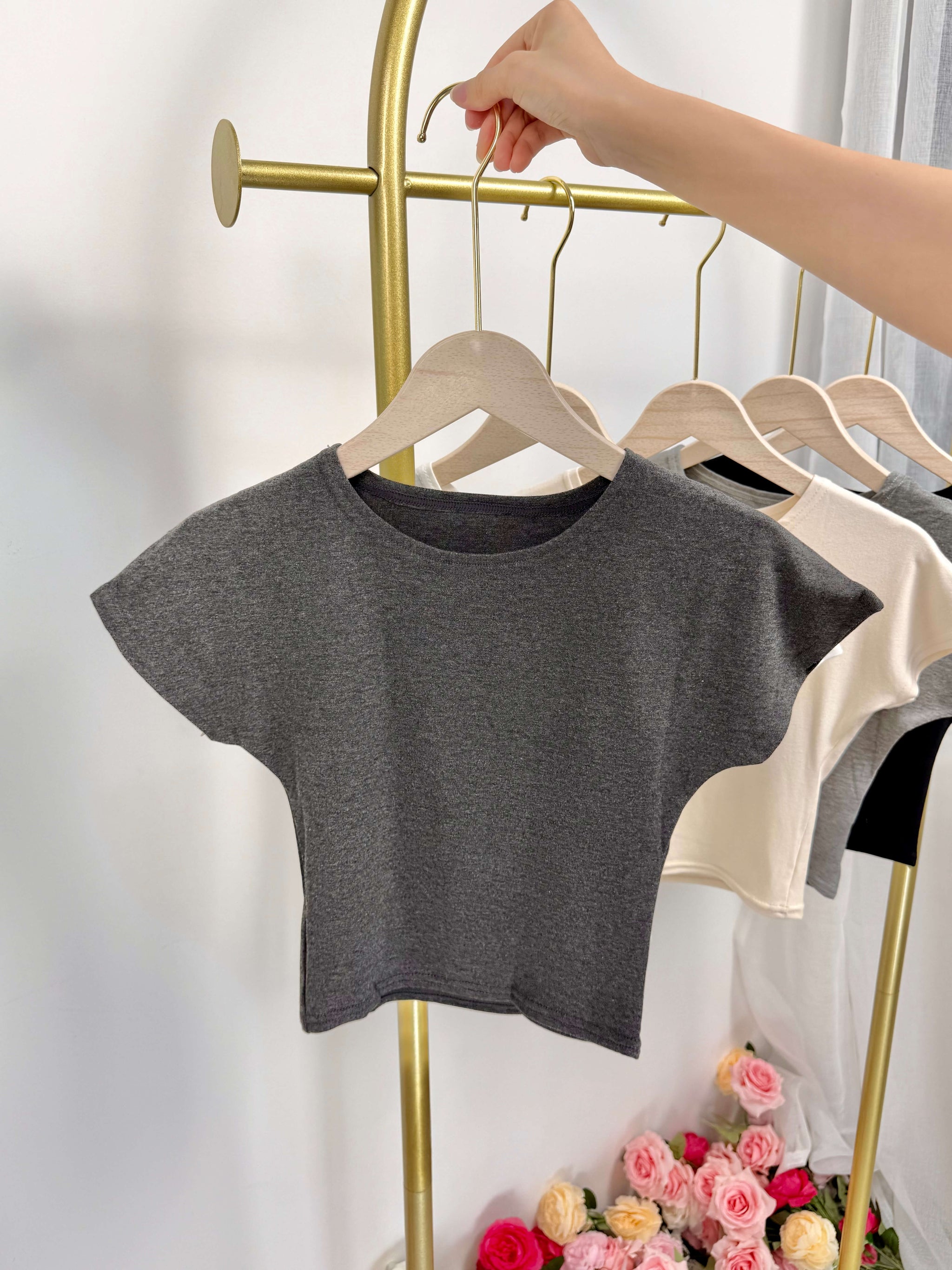 Essential Slim Fit Cropped Tee
