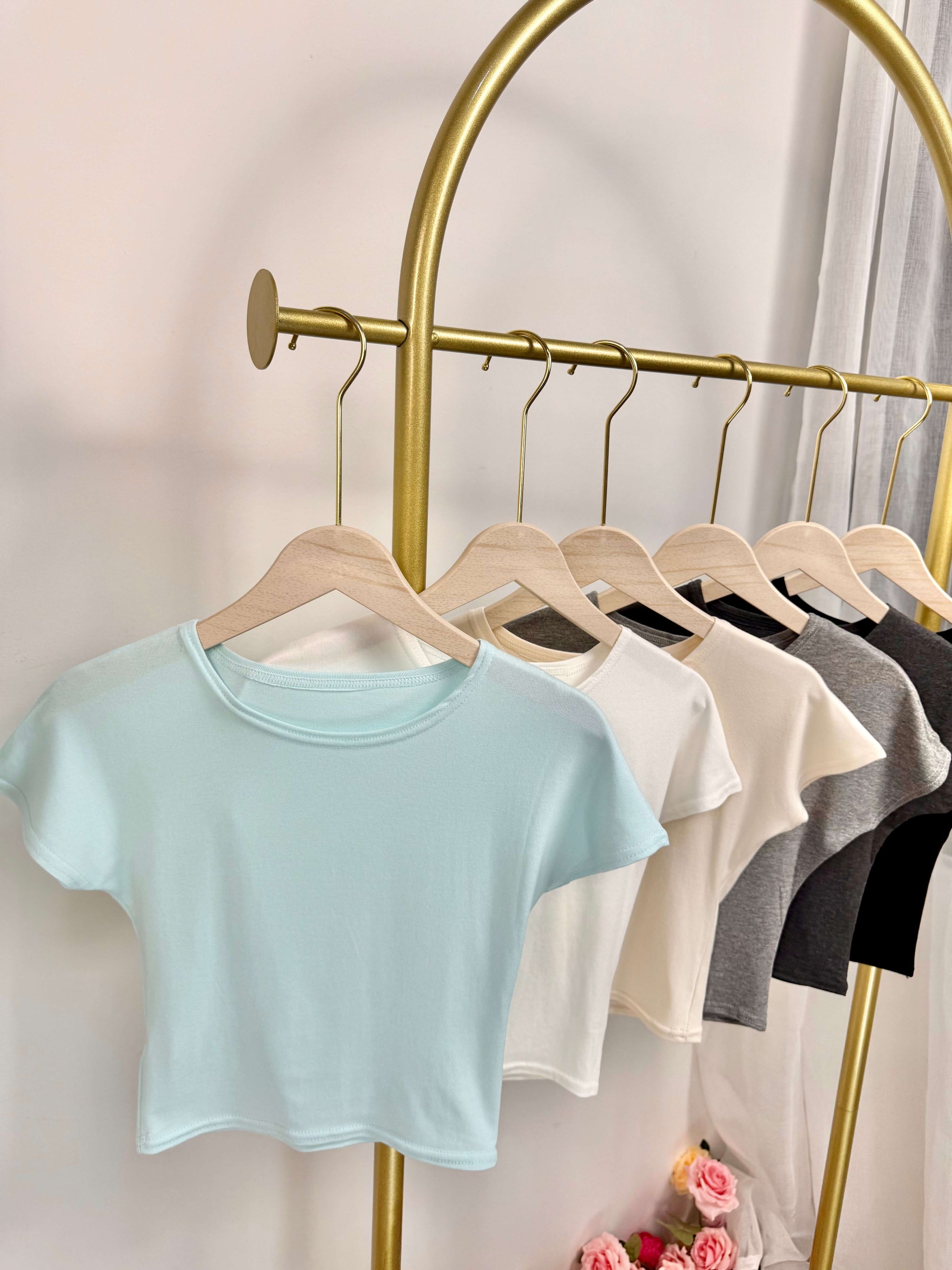 Essential Slim Fit Cropped Tee