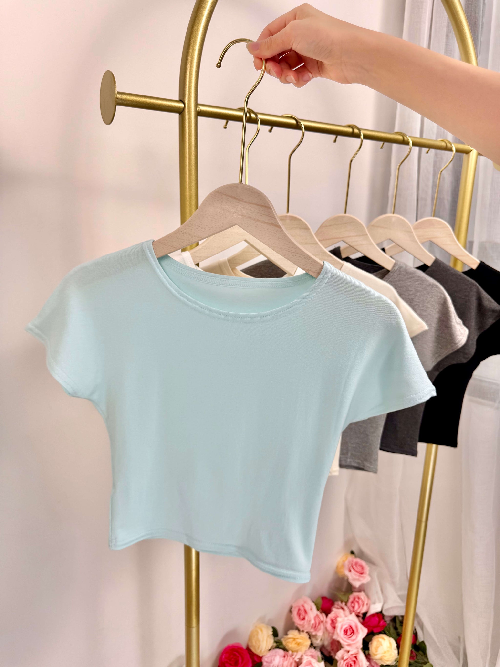 Essential Slim Fit Cropped Tee