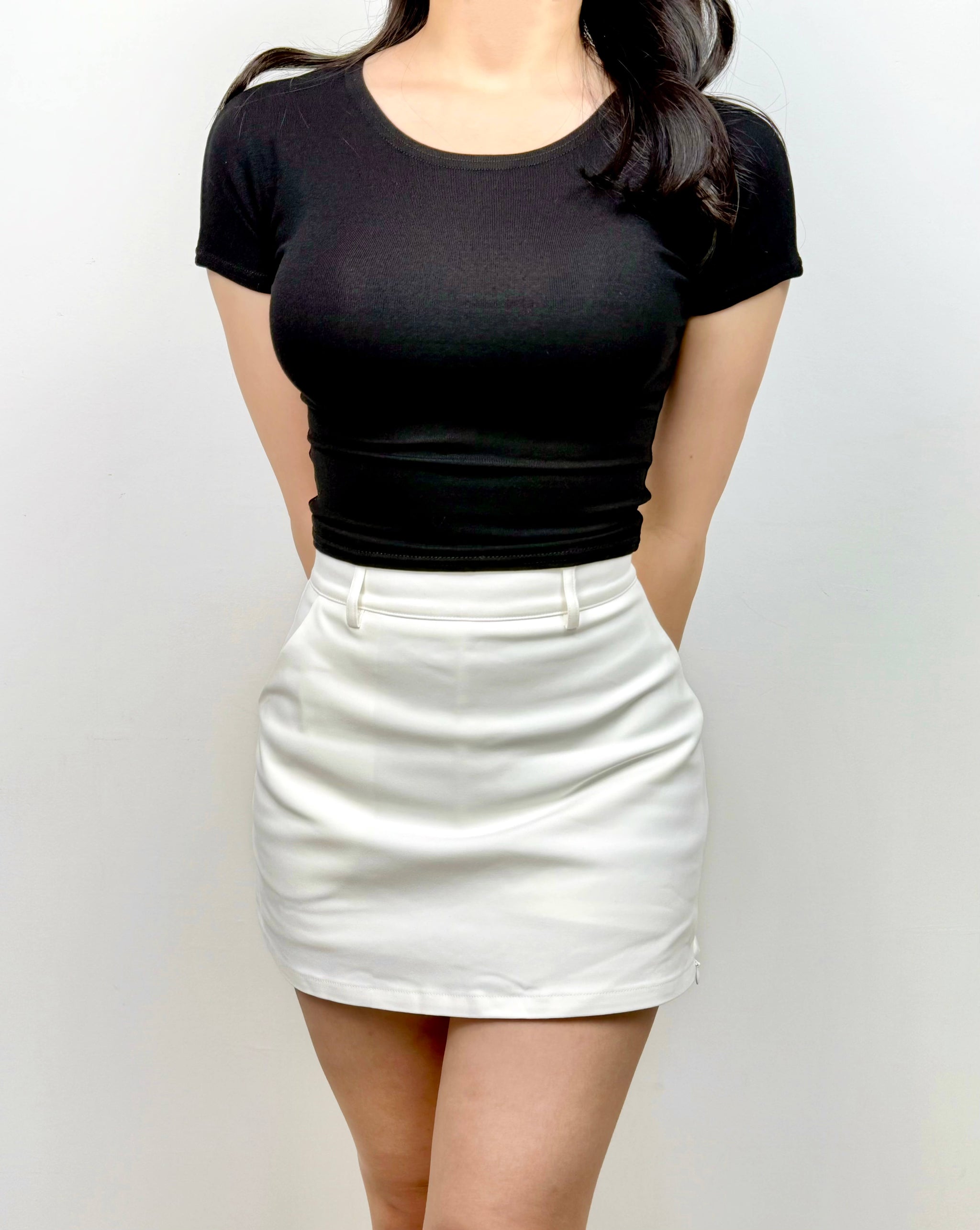 Essential Slim Fit Cropped Tee
