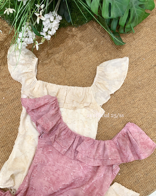 AS OFFICIAL Ruffle Collar Irregular Hem Blouse