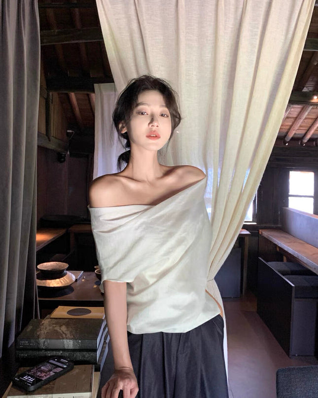 WGWE Off-Shoulder Asymmetric Tank