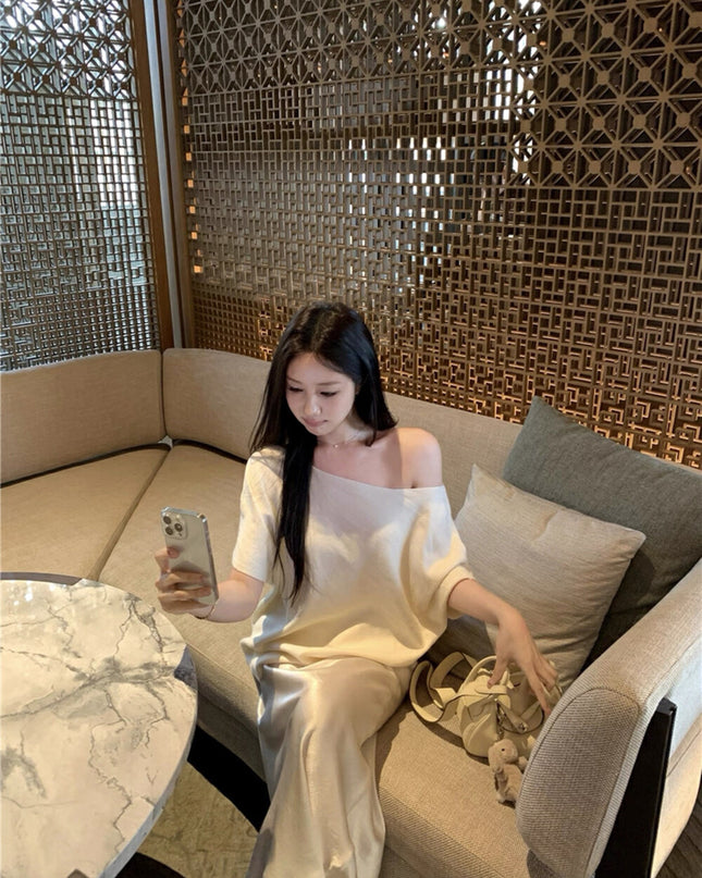 WGWE Off-Shoulder Knit Batwing Sleeve Top