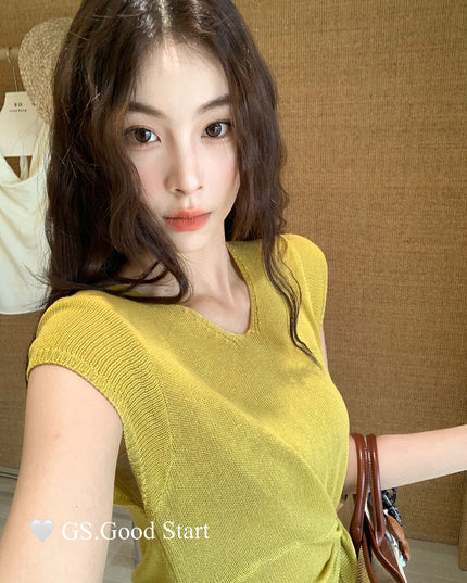 GS.GOOD START V Neck Slim Fit Knitted Short Sleeve Top