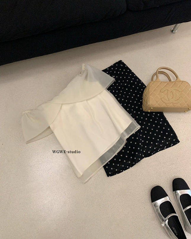WGWE Sweetheart Mesh Puff Sleeve Top