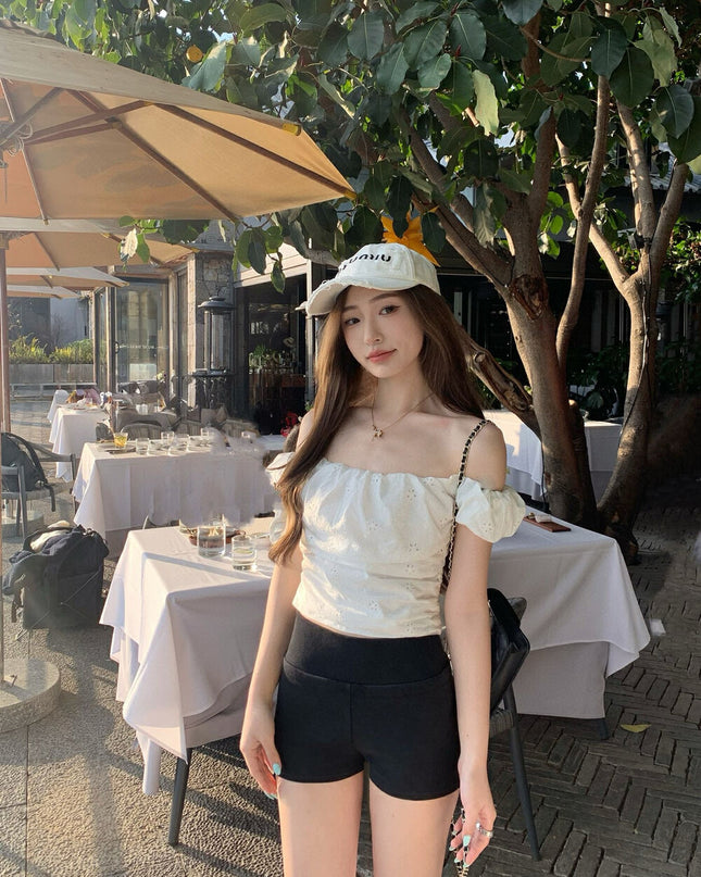 WGWE French Style Off-Shoulder Top