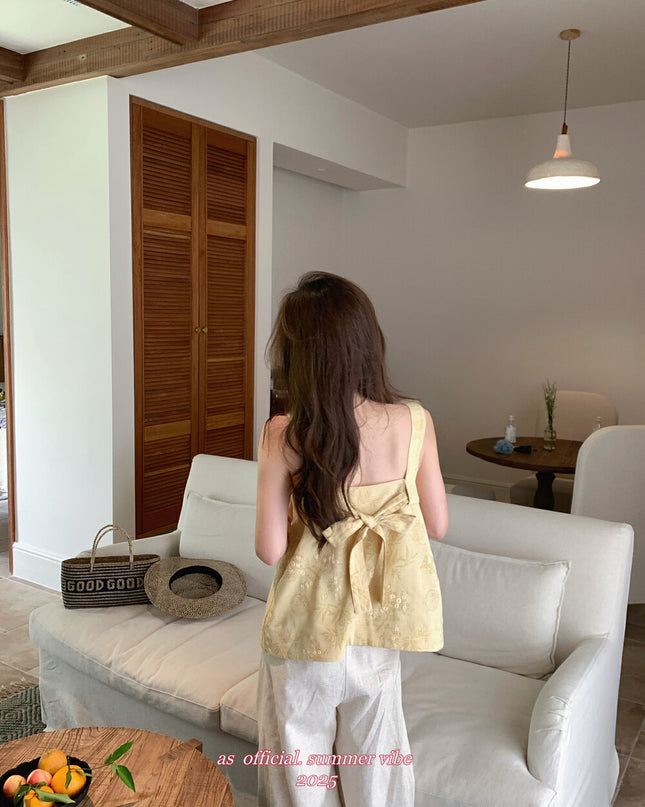 AS OFFICIAL Embroidered Back Tie Floral Top