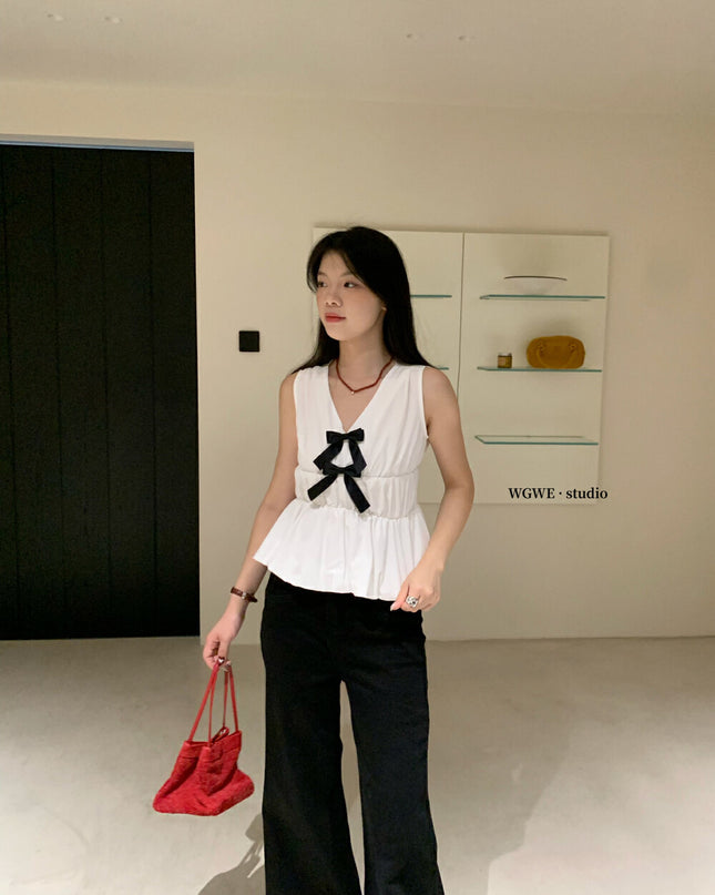 WG.WE French Cute Bow V-Neck Sleeveless Blouse