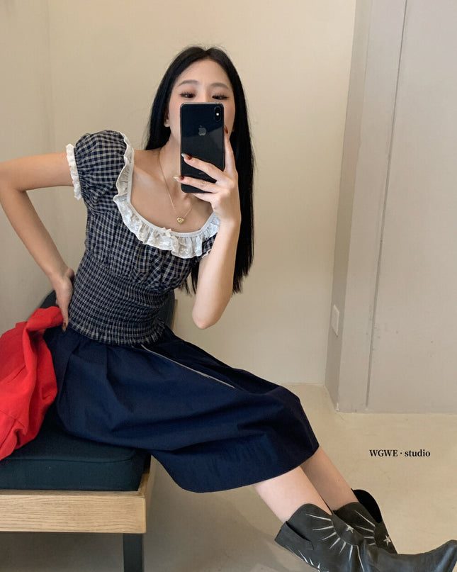 WGWE Lace-Trimmed French Style Checkered Top