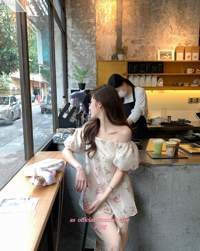 AS OFFICIAL Golden Butterfly Off-Shoulder Puff Sleeve Top