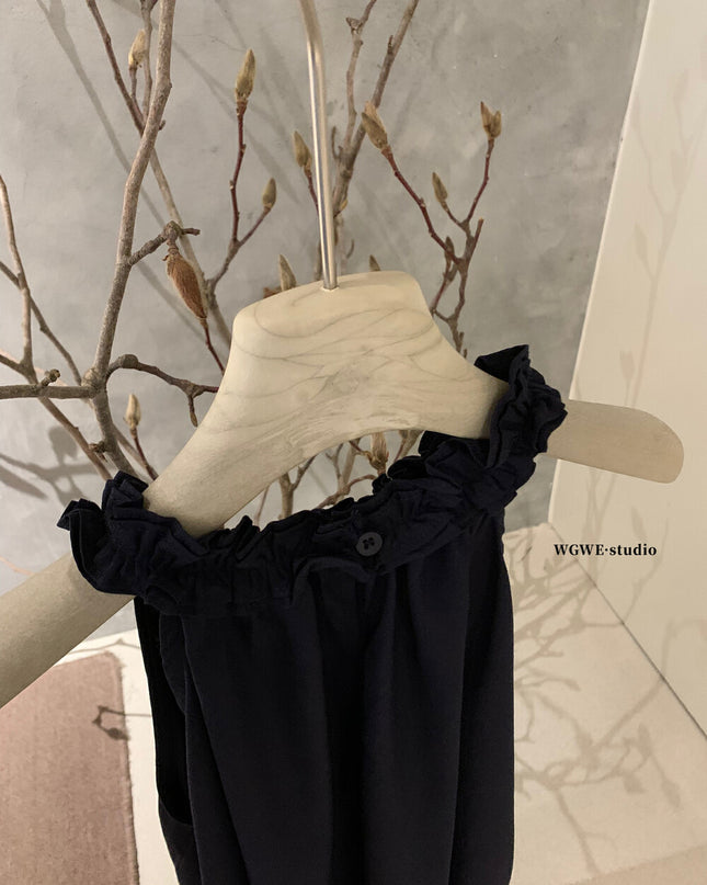 WGWE Ruffle Edge Sleeveless Summer Top