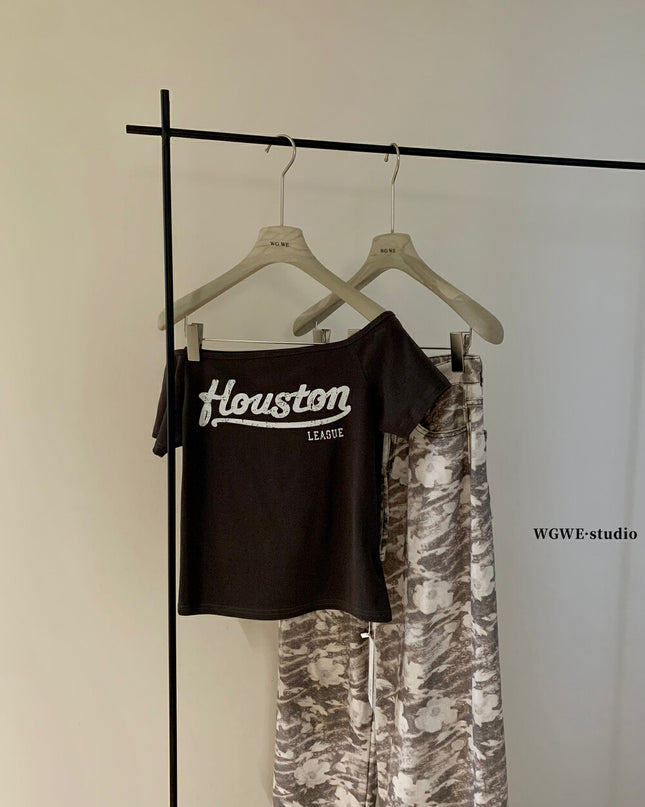 WG.WE Off-Shoulder Letter Print Slim Fit Tee
