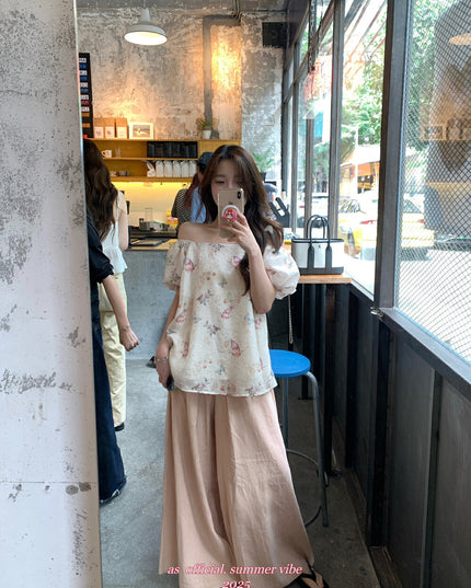 AS OFFICIAL Golden Butterfly Off-Shoulder Puff Sleeve Top