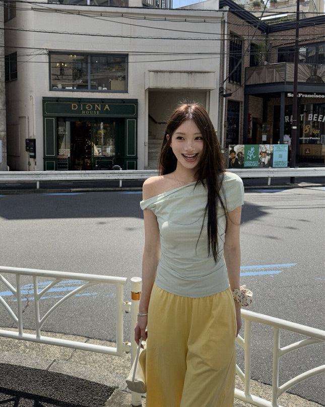 WGWE Soft Girl Asymmetric Twist Top