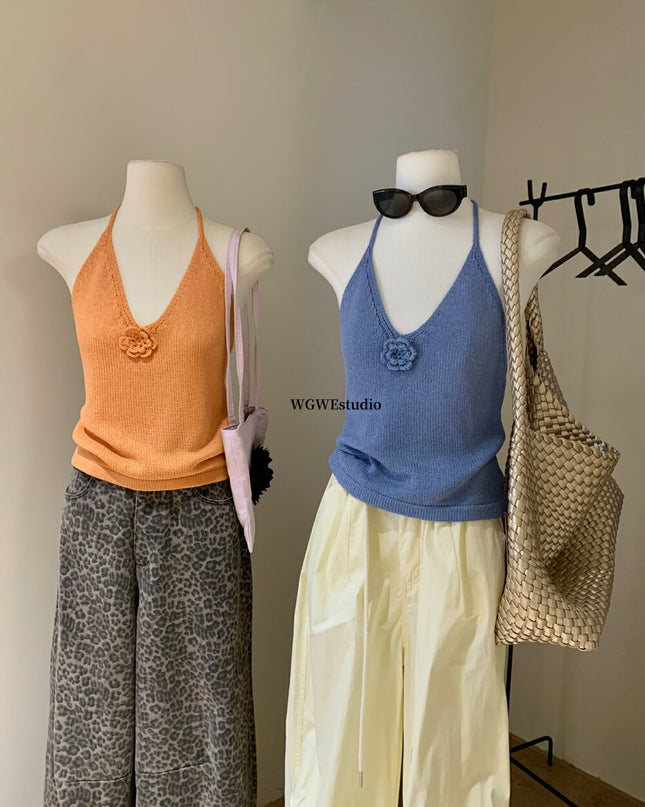 WGWE Halter Floral Knit Crop Top