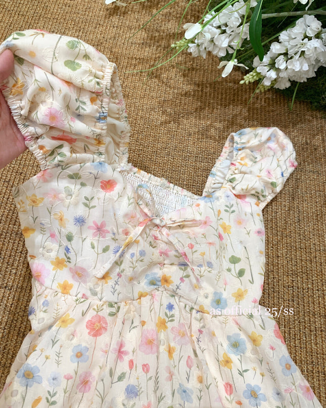 AS OFFICIAL Sugar Rush – Floral Puff Sleeve Peplum Blouse