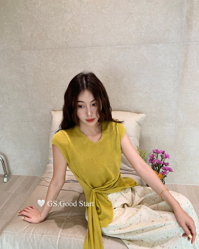 GS.GOOD START V Neck Slim Fit Knitted Short Sleeve Top