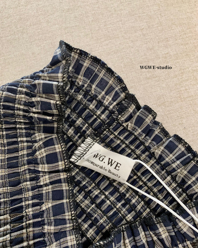 WGWE Lace-Trimmed French Style Checkered Top