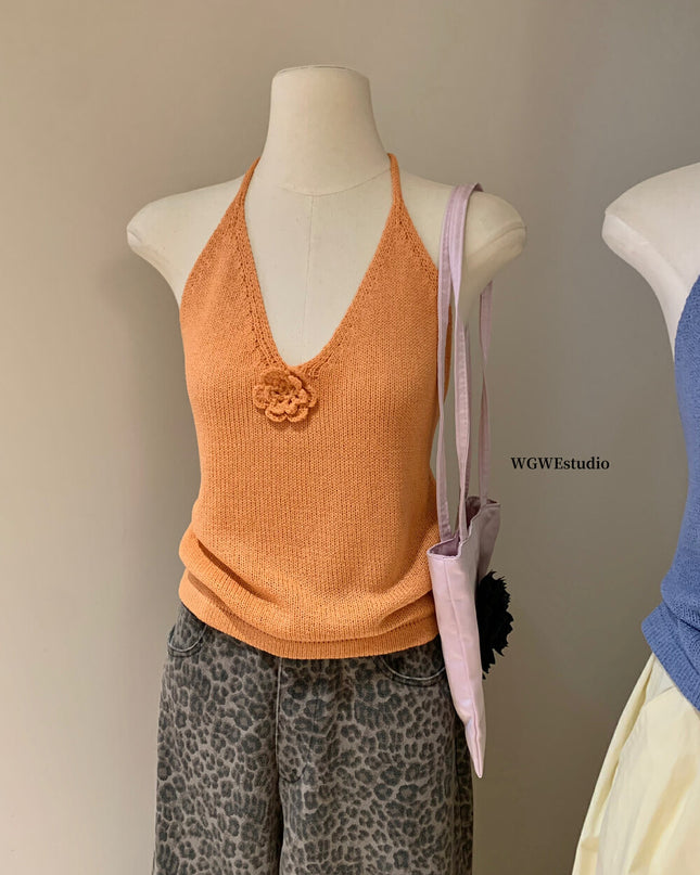 WGWE Halter Floral Knit Crop Top