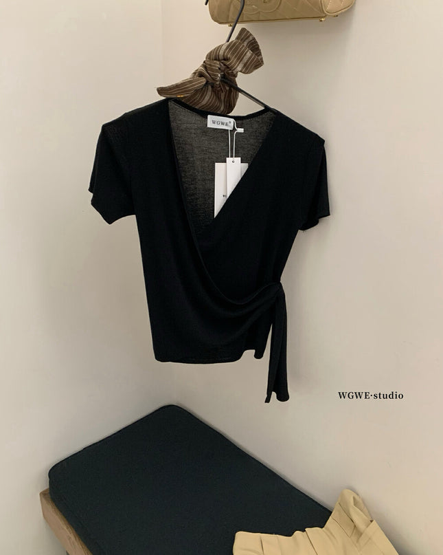 WGWE Korean Style V-Neck Cross Tie Short Sleeve Knit Top