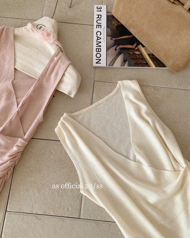 AS OFFICIAL A4 Waist V-Neck Cinched Knit Top (With Floral Tie)