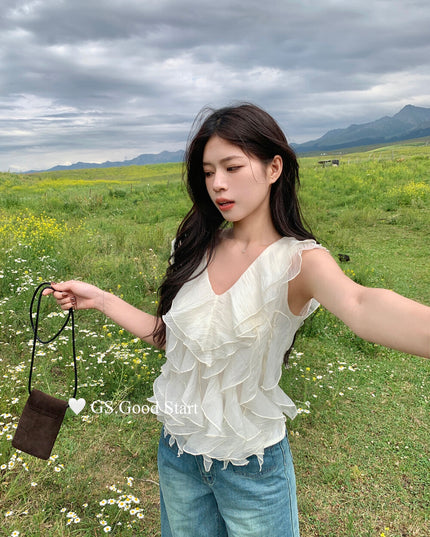 GS.GOOD START Misty White Tea V-Neck Ruffle Vest