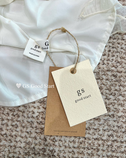 GS.GOOD START Misty White Tea V-Neck Ruffle Vest