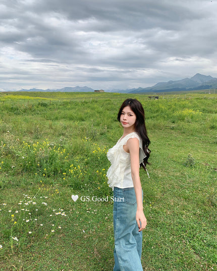 GS.GOOD START Misty White Tea V-Neck Ruffle Vest