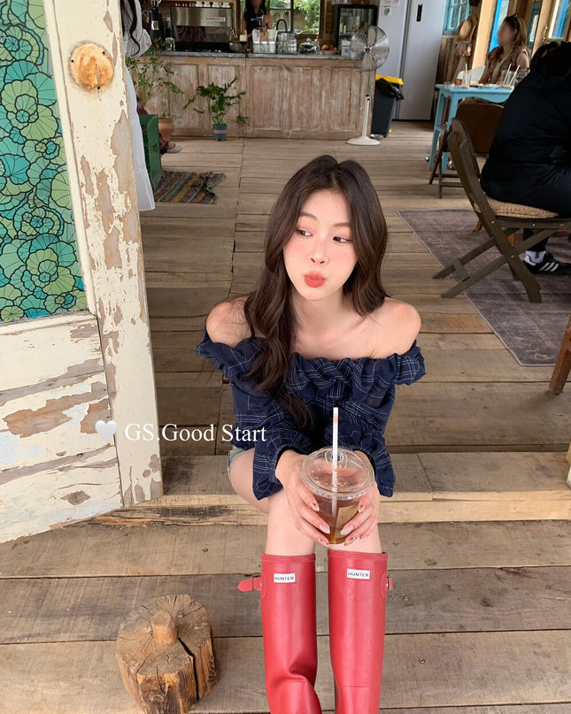 GS.GOOD START Korean Style Cloud Plaid Off-Shoulder Blouse
