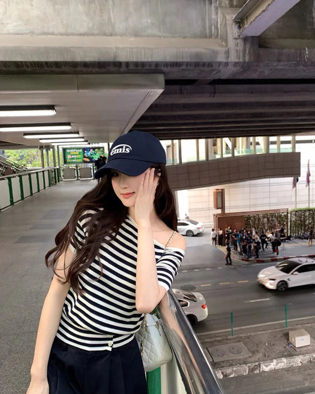 Y.JIA Asymmetrical Colorblock Slim-Fit Knit Top