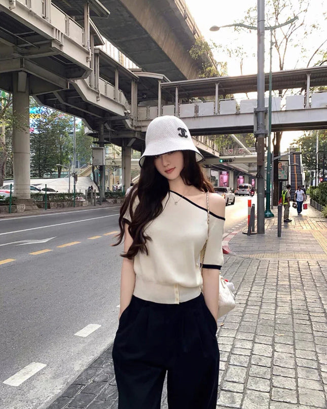 Y.JIA Asymmetrical Colorblock Slim-Fit Knit Top