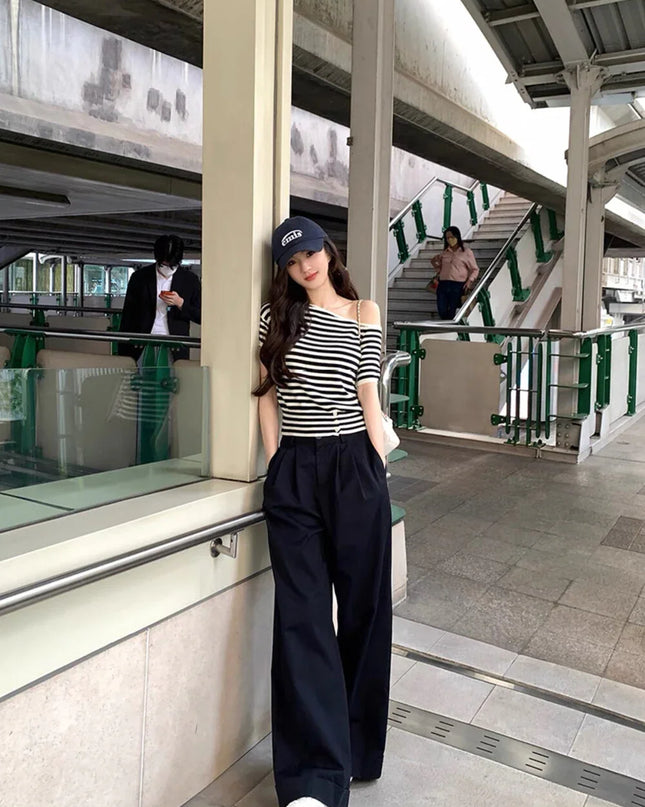 Y.JIA Asymmetrical Colorblock Slim-Fit Knit Top