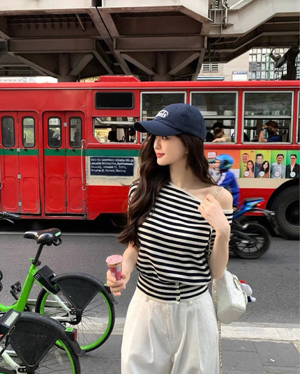 Y.JIA Asymmetrical Colorblock Slim-Fit Knit Top