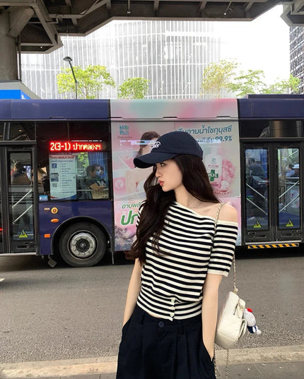 Y.JIA Asymmetrical Colorblock Slim-Fit Knit Top