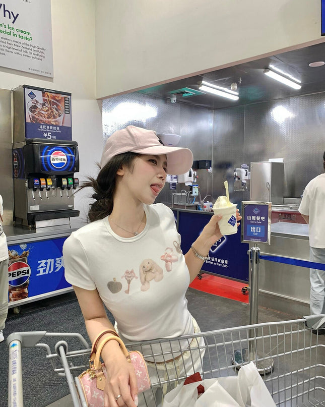 WGWE Daisy Sweetheart Cute Bunny Slim Fit Short-Sleeve Tee