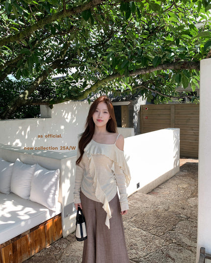 AS OFFICIAL One-Shoulder Knit Top with Ribbon & Ruched Waist
