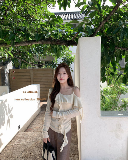 AS OFFICIAL One-Shoulder Knit Top with Ribbon & Ruched Waist