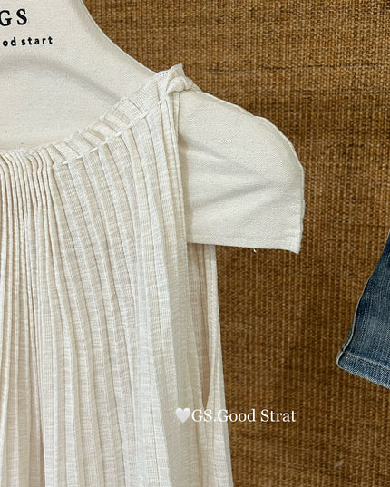 GS.GOOD START Pleated Knit Vest Top