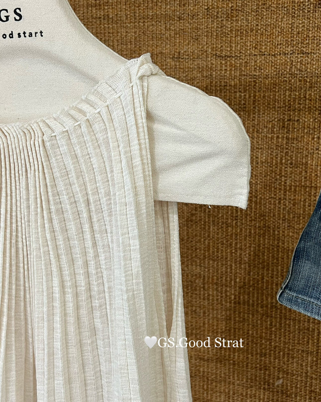 GS.GOOD START Pleated Knit Vest Top