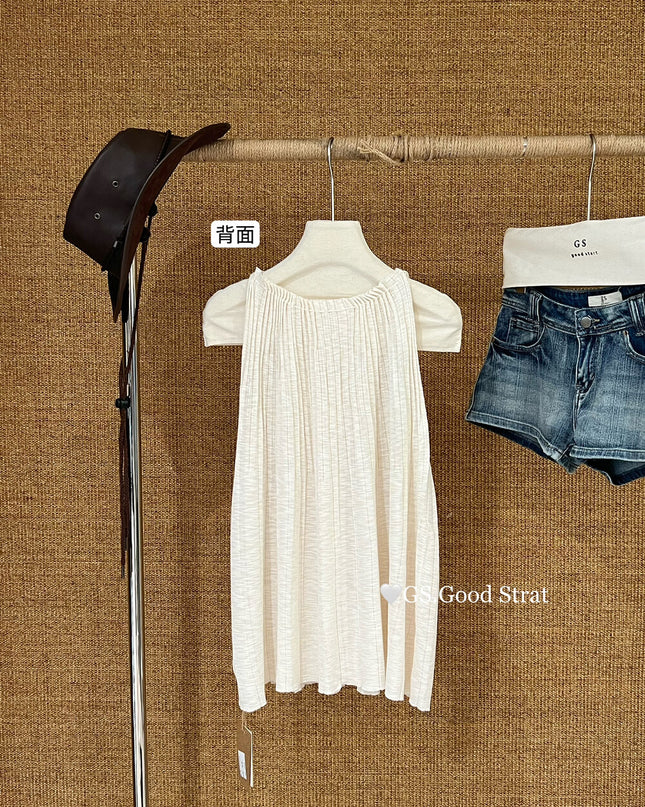 GS.GOOD START Pleated Knit Vest Top