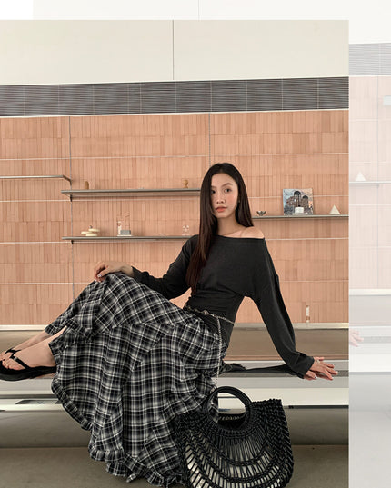 AIXILI Minimalist Asymmetrical Ruched Knit Top with Waist Chain
