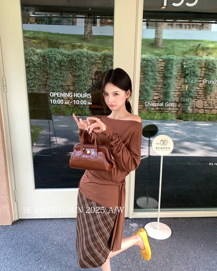 SE GENTLE SUN Relaxed Elegance Side-Tie Knit Top