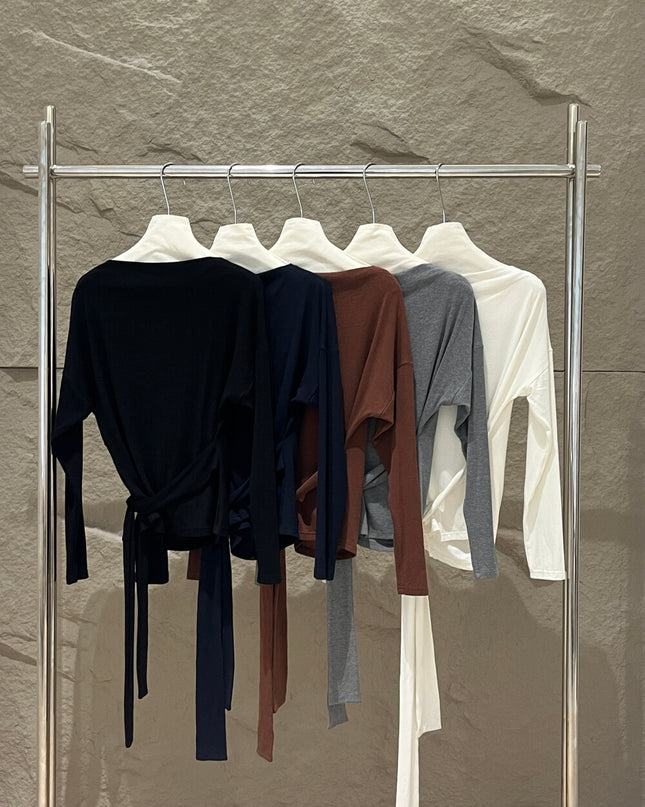 SE GENTLE SUN Relaxed Elegance Side-Tie Knit Top