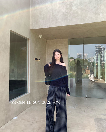 SE GENTLE SUN Relaxed Elegance Side-Tie Knit Top