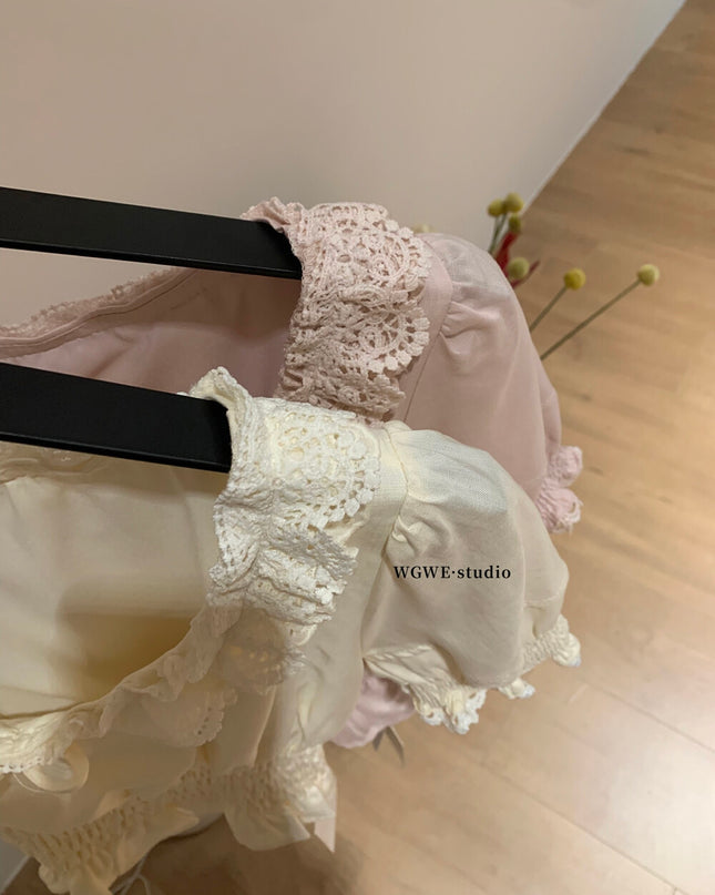 WGWE Youthful Ruffle Puff Sleeve Chiffon Blouse