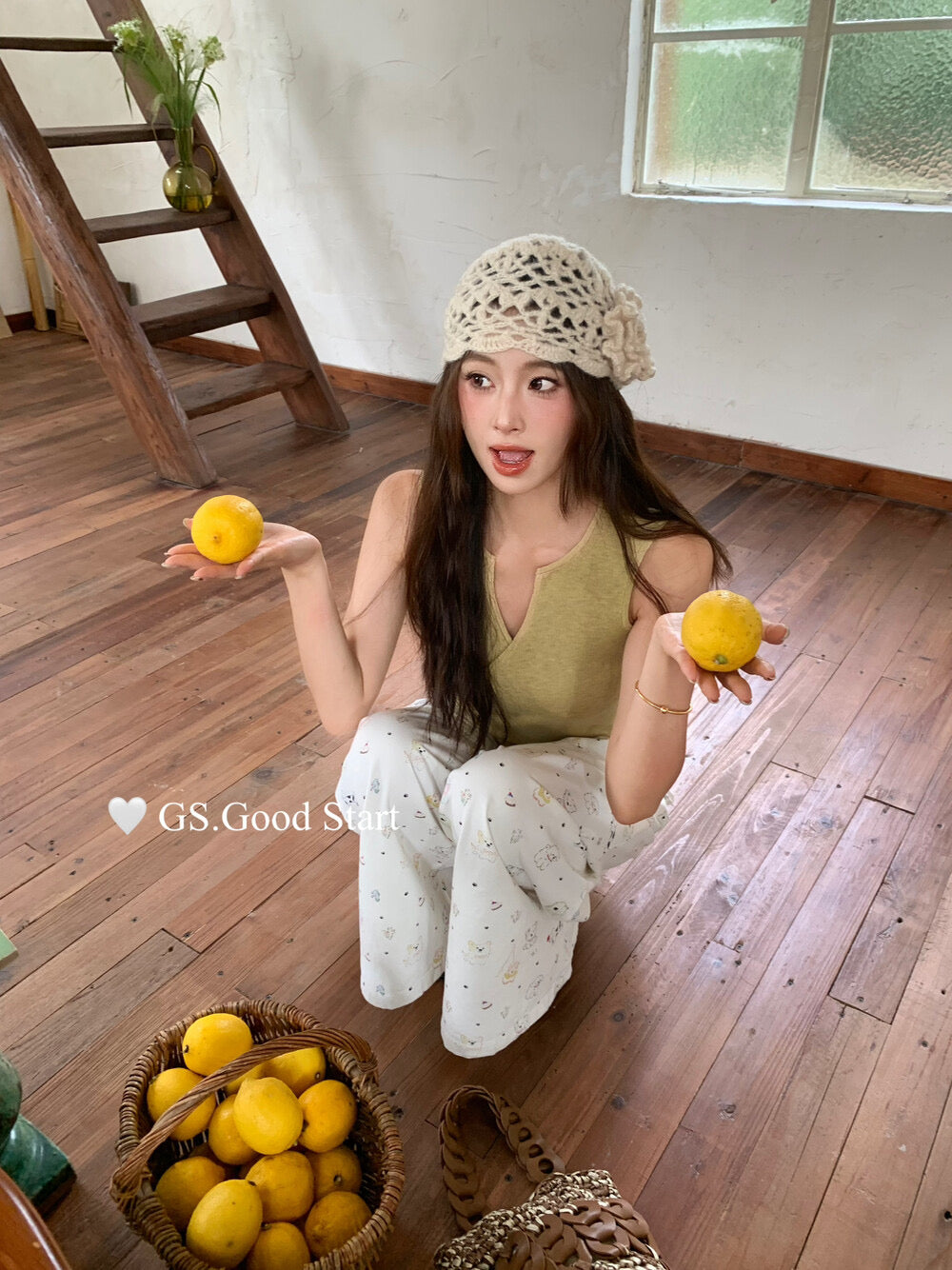 GS.GOOD START Asymmetrical Waist-Slimming Knit Tank