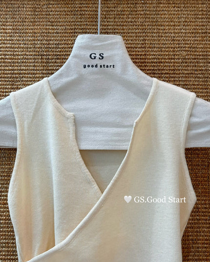 GS.GOOD START Asymmetrical Waist-Slimming Knit Tank